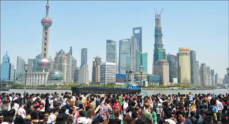 Shanghai struggles with growth