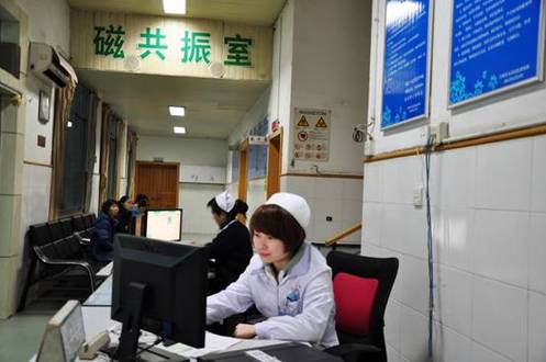 貴州省人民醫院開設夜間門診 方便群眾就醫