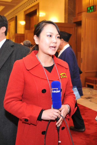 2010兩會(huì)：女記者身影