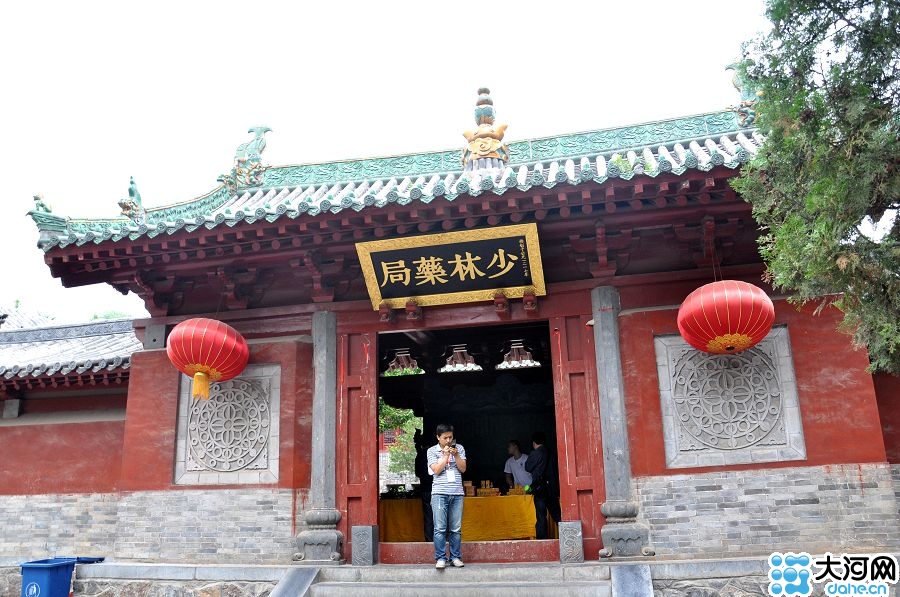 第11屆網上看河南 記者領略千年古剎少林寺魅力