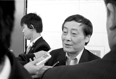 宗慶后:擔心城鎮化變房產盛宴