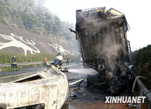 湖北京珠高速中斷8小時后恢復通車