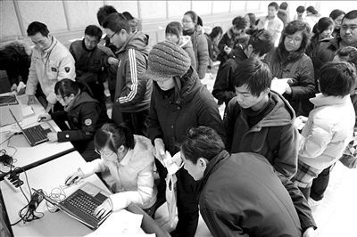 新疆考生首次進京參加中戲藝考(圖)