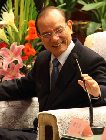 國民黨副主席林豐正：兩岸中國人拋棄過去恩怨 實(shí)現(xiàn)和平發(fā)展