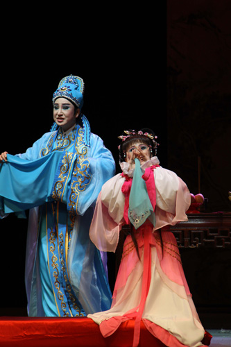 臺灣歌仔戲元宵夜泉州精彩上演(圖)