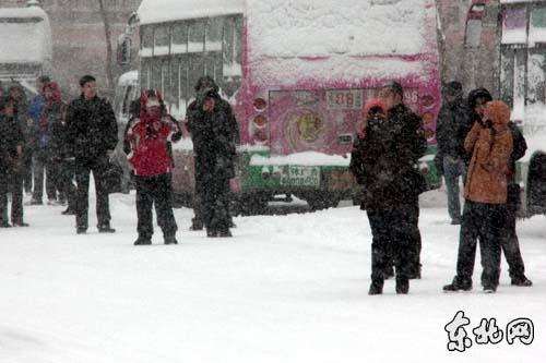 中國東北地區遭遇暴雪 哈爾濱市發布紅色預警