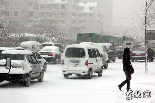 中國東北地區遭遇暴雪 哈爾濱市發布紅色預警