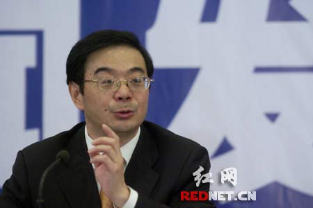 我國部分省級黨政一把手調整 絕大多數為“50”后
