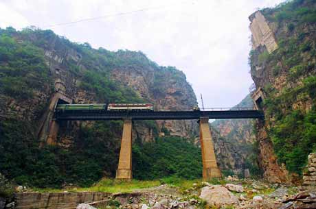 成昆鐵路：“神話”在這里延續(xù)(圖)