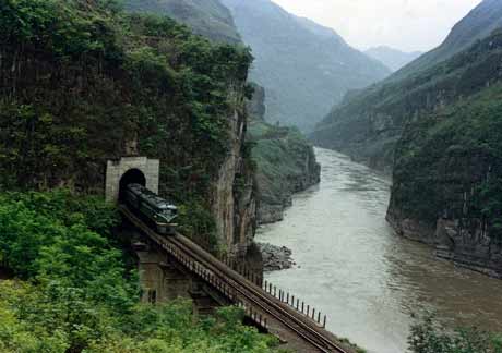 成昆鐵路：“神話”在這里延續(xù)(圖)