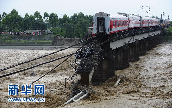 K165次旅客已安全轉運 寶成鐵路運輸逐步恢復正常