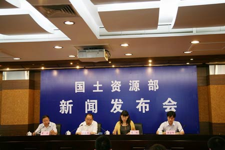 國土部公布閑置土地處理結果 潘石屹任志強回應