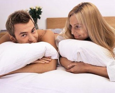 養(yǎng)生:哪種的睡姿的夫妻“最般配”?