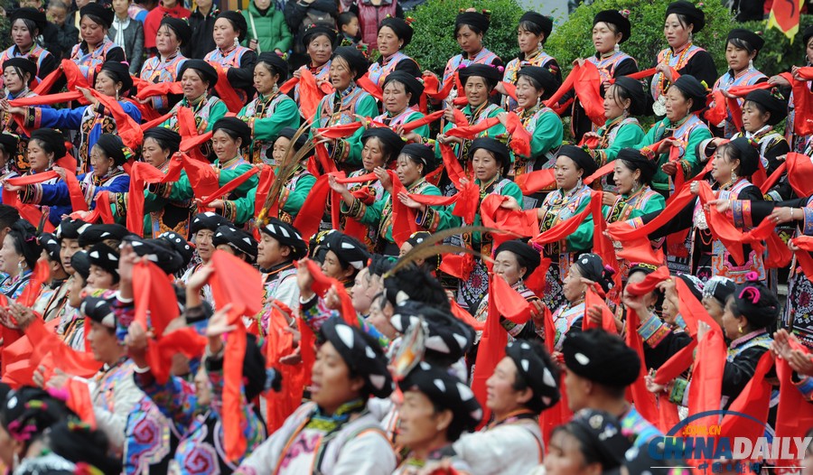 四川理縣羌寨舉行“花兒納吉”賽歌節(jié) 歡慶羌歷新年
