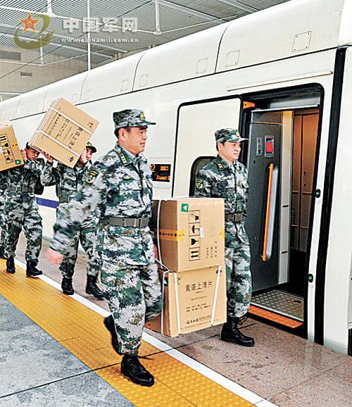 組圖：濟南軍區(qū)完善13種戰(zhàn)備預(yù)案全方位保障后勤