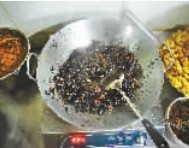 《嘿！小面》讓重慶小面走紅成都 成都賣小面有5點(diǎn)不同