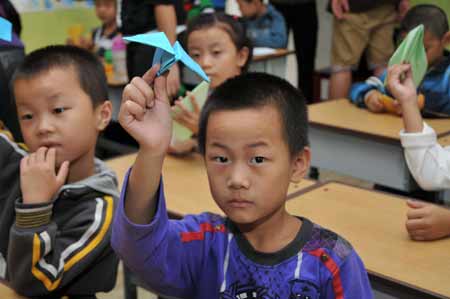 為迎教師節 鄭州一小學邀家長助教