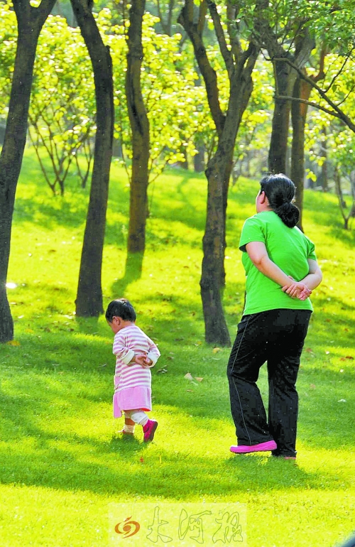 人曬跑了，街上沒(méi)那么堵了