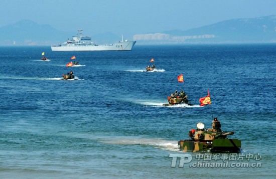 裝甲旅聯合海軍東海海域協同作戰演練