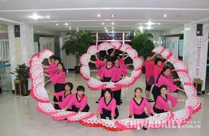莫舍社區(qū)打造經(jīng)濟文化惠民的和諧社區(qū)