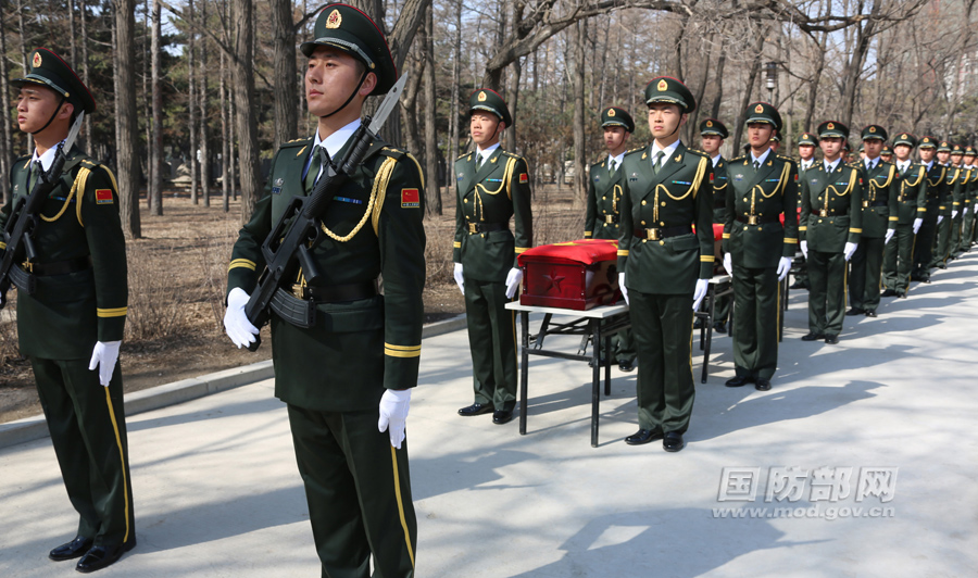 在韓中國(guó)志愿軍烈士遺骸在沈陽(yáng)安葬