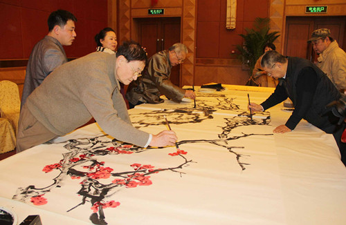 第六屆中國(guó)(濰坊)文化藝術(shù)展示交易會(huì)開(kāi)幕 海內(nèi)外千余名知名藝術(shù)家齊聚山東濰坊