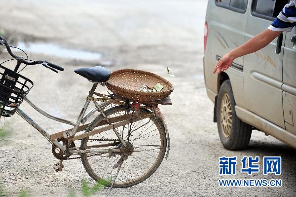 網(wǎng)曝廣西柳州一收費站旁驚現(xiàn)“山寨”收費站調(diào)查