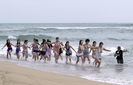 中國女保鏢首次公開進(jìn)行“魔鬼日”極限訓(xùn)練