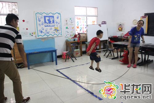 大學(xué)生為智障兒童開夢想課堂 5年義務(wù)服務(wù)超萬小時