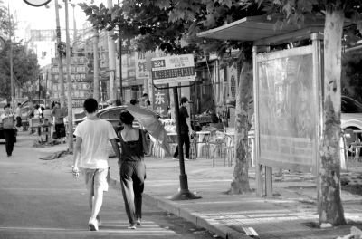 北京1名男子因停車爭執(zhí)當街摔死2歲女童(圖)