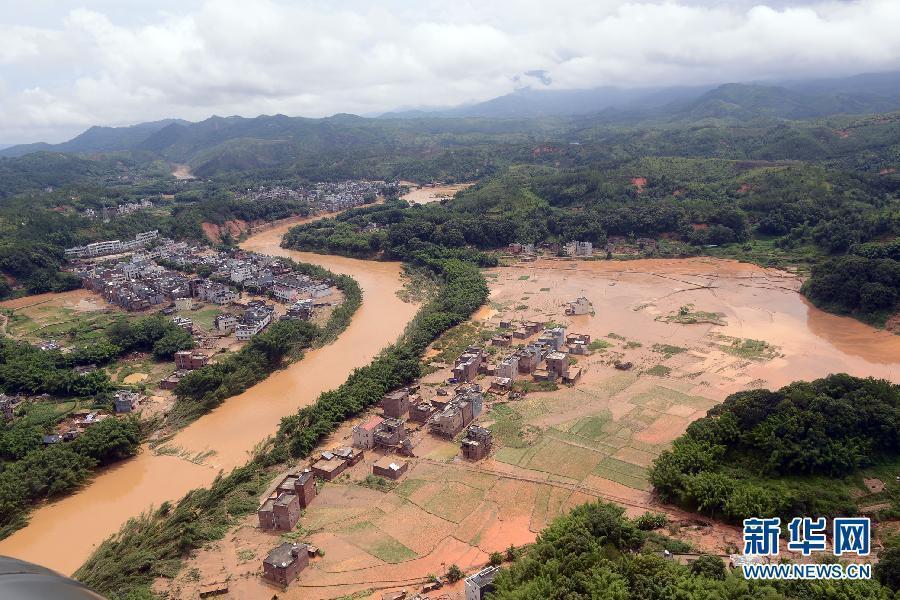 高清：航拍廣東洪水重災區龍窩鎮