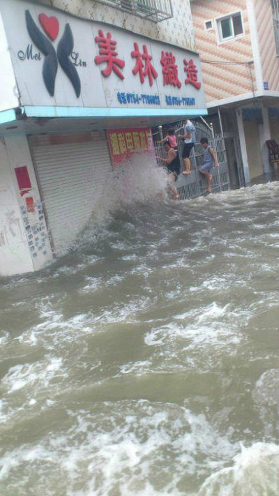 高清：航拍廣東洪水重災區龍窩鎮