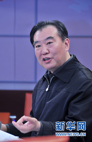 安監總局新聞發言人解讀40號文件 談校車安全管理