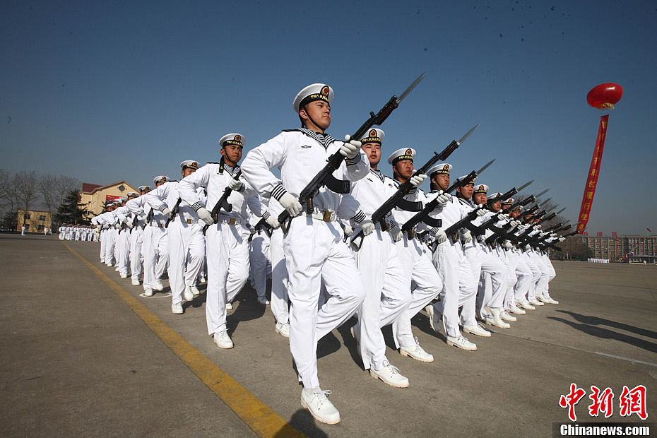 中國海軍北海艦隊新兵威武亮相（組圖）