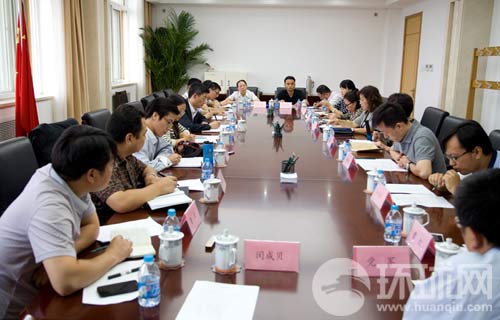 網(wǎng)民代表：網(wǎng)絡謠言嚴重扭曲青少年價值觀 須嚴厲打擊嚴控源頭