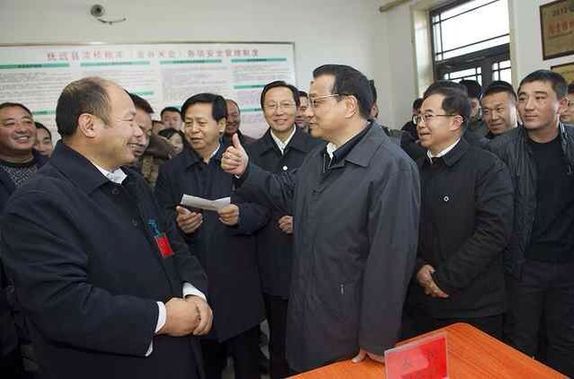 李克強撫遠查看秋糧收儲