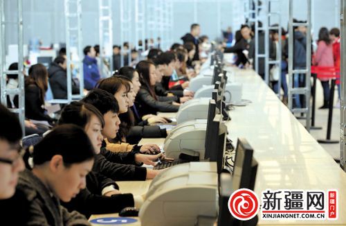 烏魯木齊市河灘外環(huán)通行費退費設35個窗口 節(jié)假日無休
