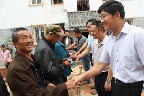 昆明東川158戶“三區(qū)”移民有了新家 “危險期”免費居住