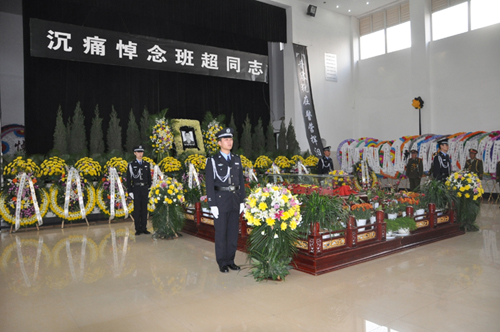 用生命踐行責任與使命 用忠誠鑄就藍盾和警——昆明鐵路公安局昆明公安處“二級英雄模范”班超同志事跡