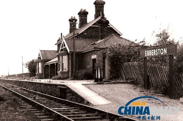 英國(guó)夫婦將舊車廂改造成旅館 有廚房和中央供暖