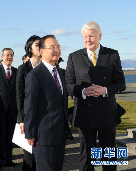 溫家寶會見冰島總統格里姆松