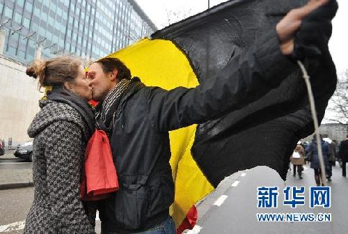 比利時民眾舉行維護國家統(tǒng)一大游行