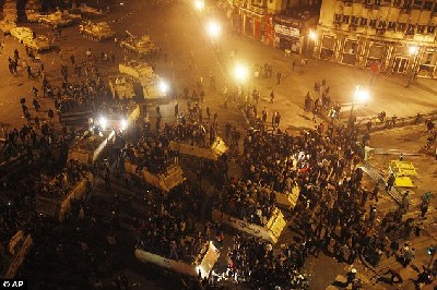 穆巴拉克30年來首次任命副總統 開羅上千囚犯越獄