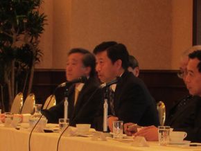 駐日本使館韓志強公使在經濟同友會發表演講