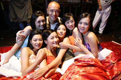 《鹿鼎記》劇照曝光 黃曉明與六個老婆
