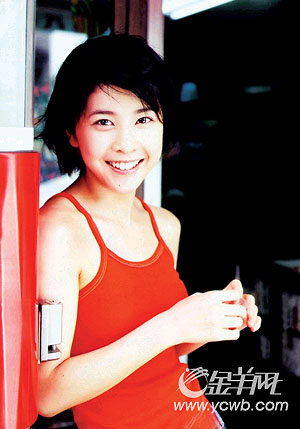 竹內結子婚后復出 電影《路邊車的狗》近日殺青