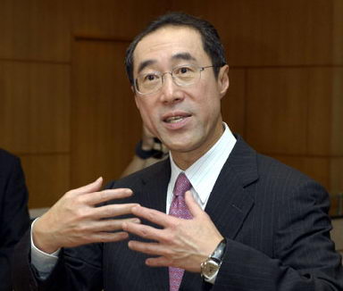 唐英年：“我不歡迎經(jīng)濟長期地快速增長”