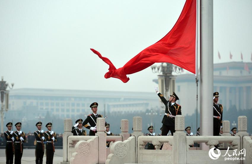 國旗護(hù)衛(wèi)隊(duì)身姿挺拔步伐矯健