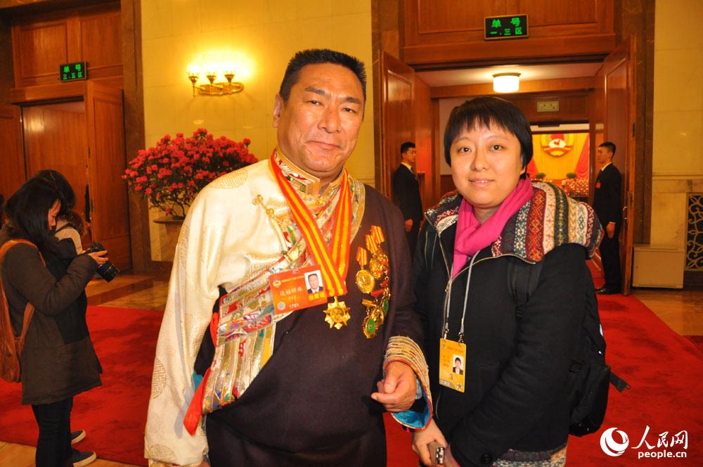 “兩會”少數民族和宗教界委員受追捧