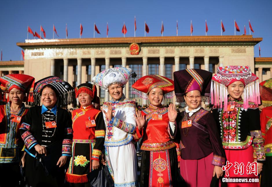 2014兩會：少數民族代表委員的特色帽飾